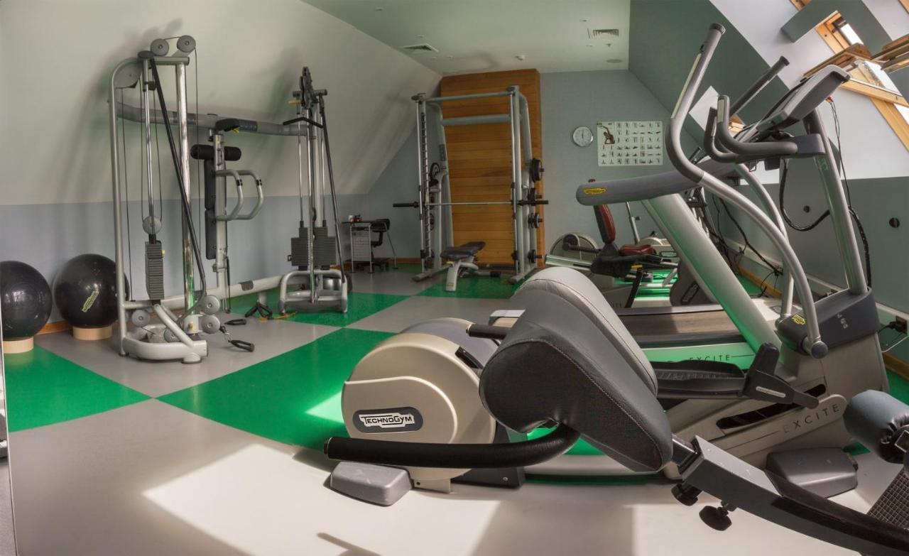 Wyndham Puerto Varas Pettra Exterior foto A gym in the UK