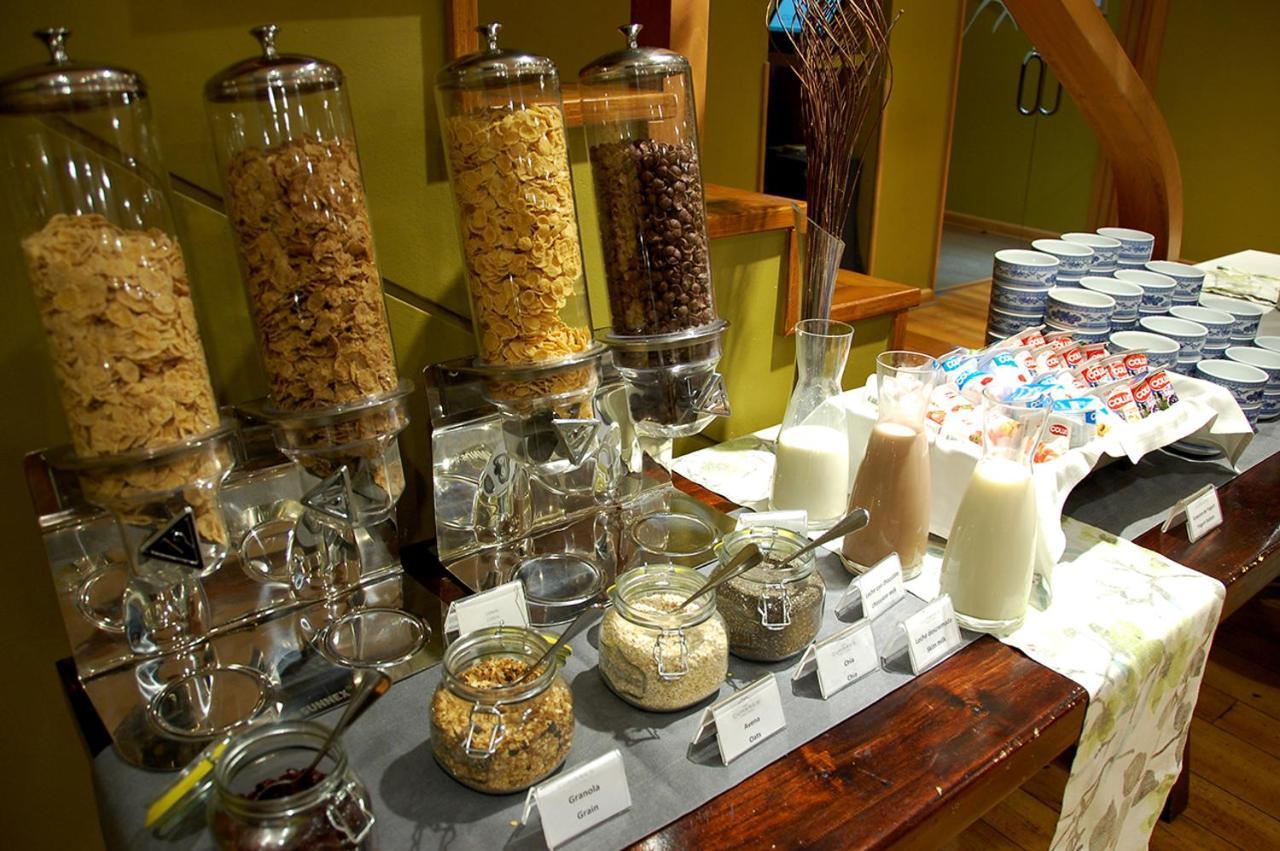 Wyndham Puerto Varas Pettra Exterior foto A cereal bar