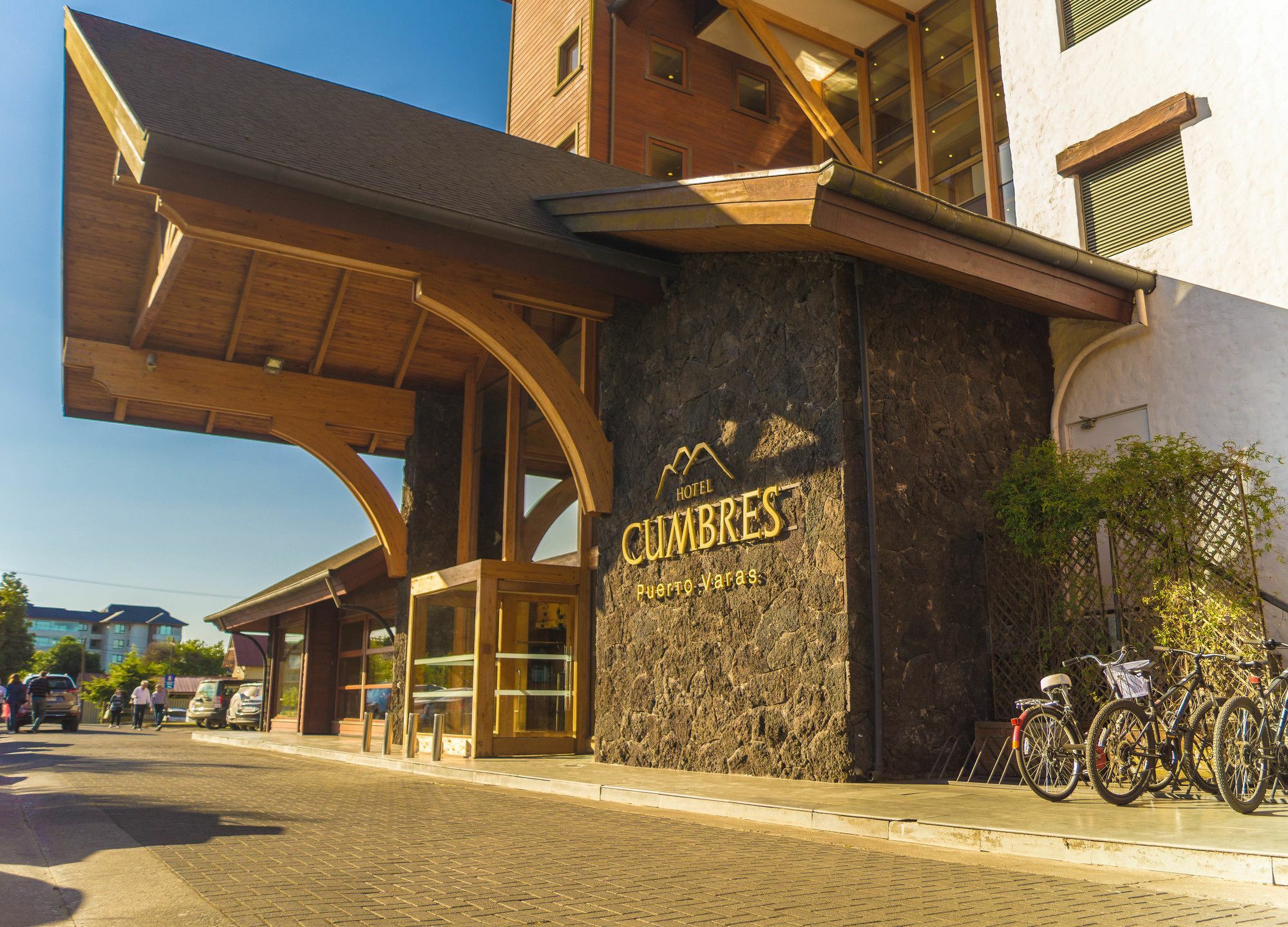 Wyndham Puerto Varas Pettra Exterior foto Cumbres Hotel